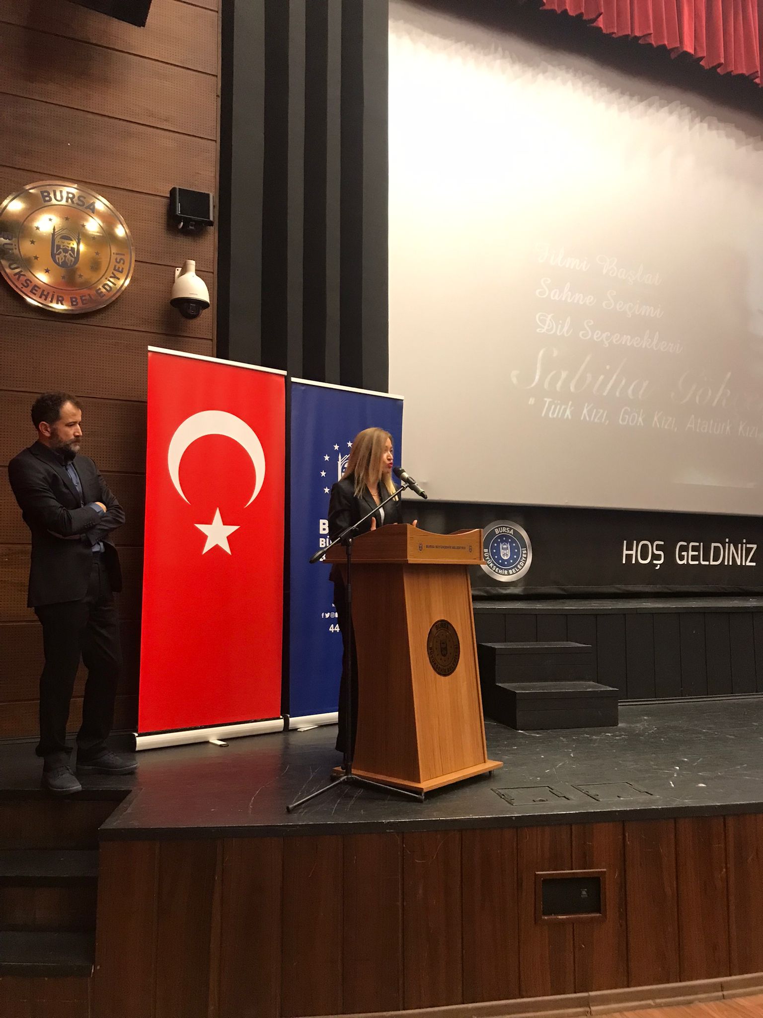 Bir Ulusun Kanatlar�: �Gökçen� Kitab� Destek Yay�nlar��ndan Ç�kt�! 